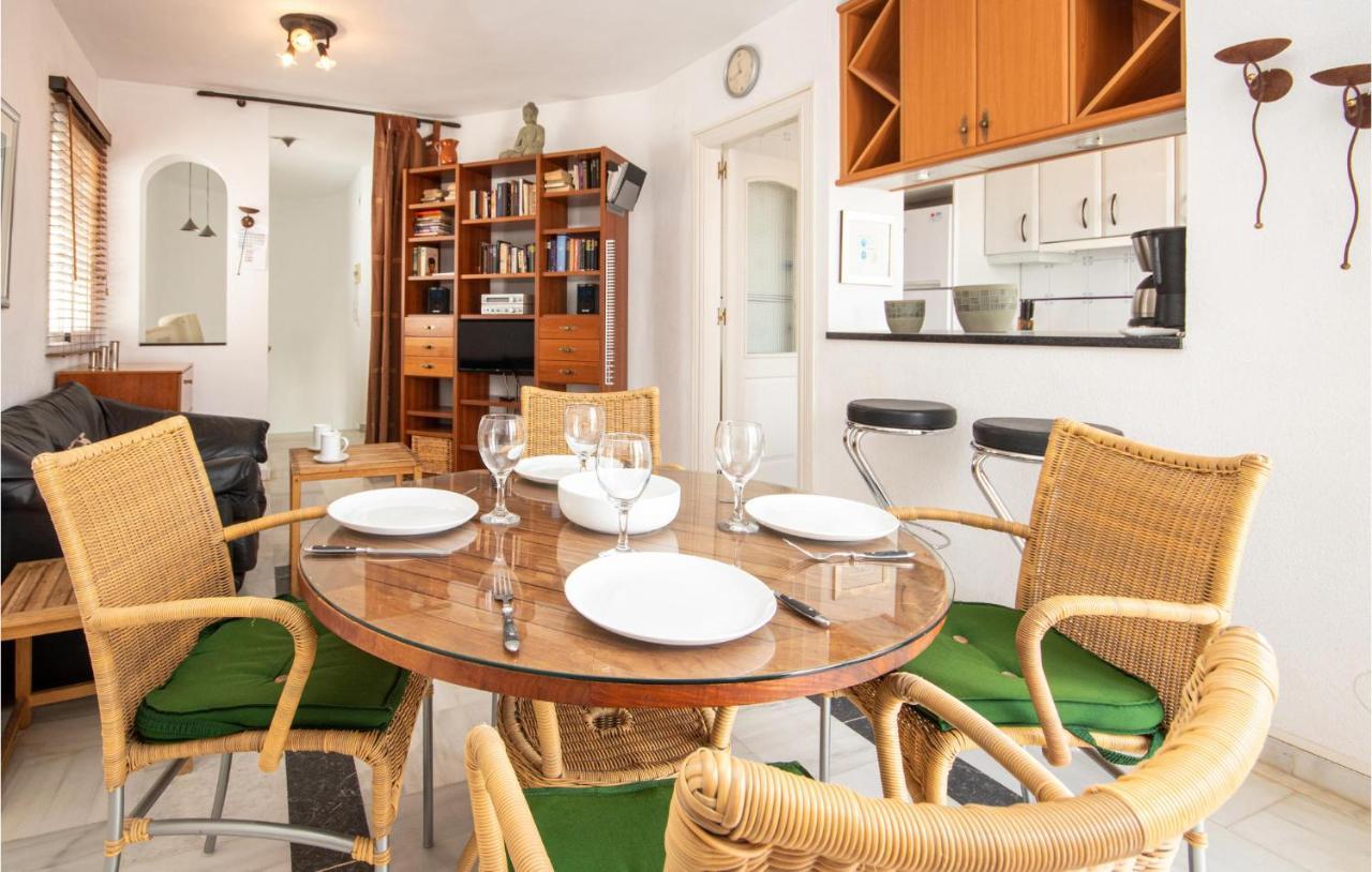 Nice Apartment In Mijas Costa With Kitchen Fuengirola Zewnętrze zdjęcie