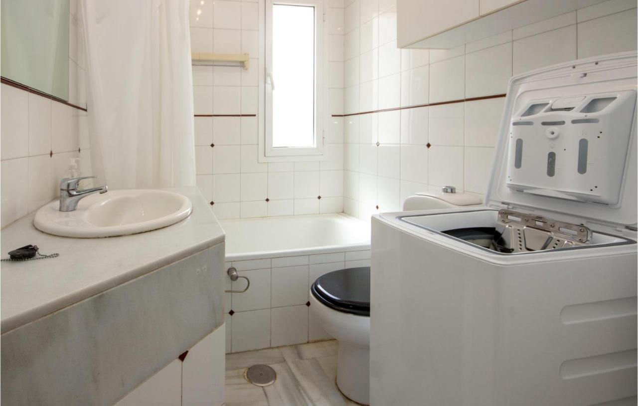 Nice Apartment In Mijas Costa With Kitchen Fuengirola Zewnętrze zdjęcie